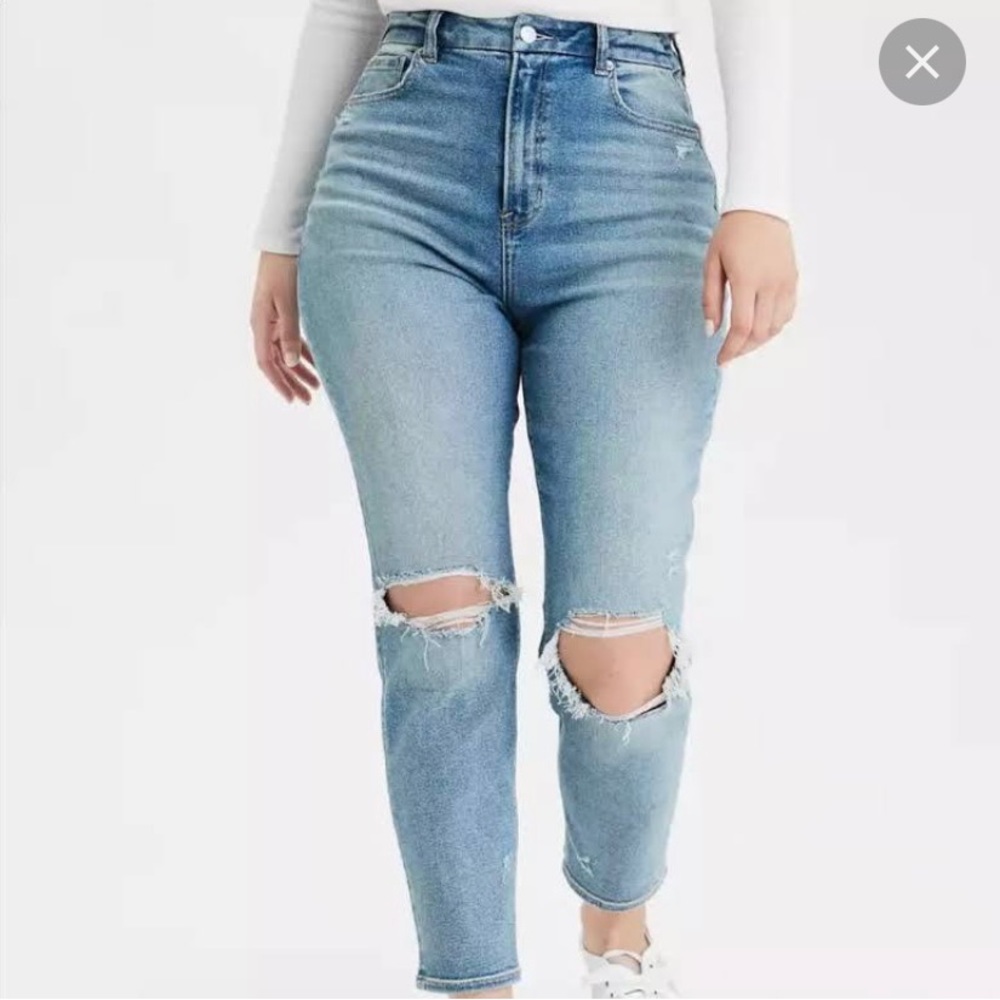 American Eagle Curvy Mom Jean - Size 6